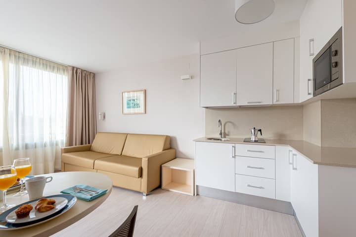 Atenea Park - Suites Apartments