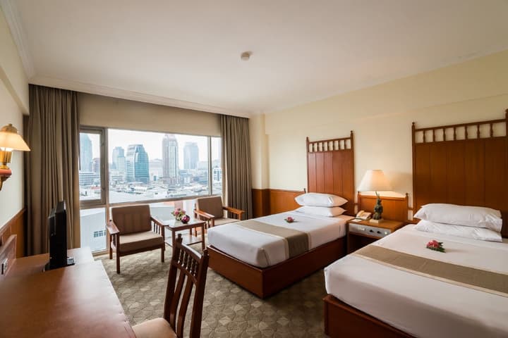 Bangkok Palace Hotel