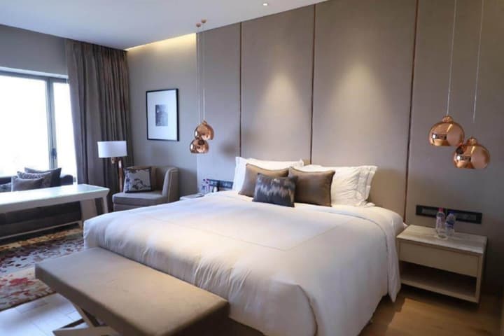 Taj Lands End