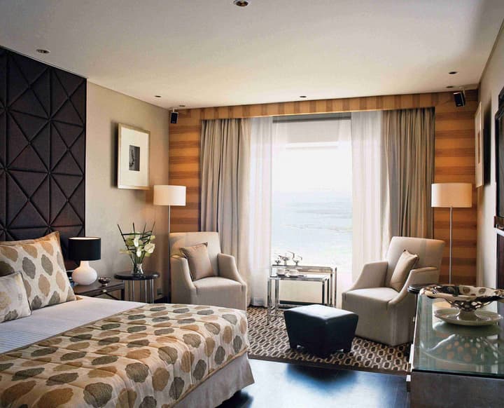 Taj Lands End