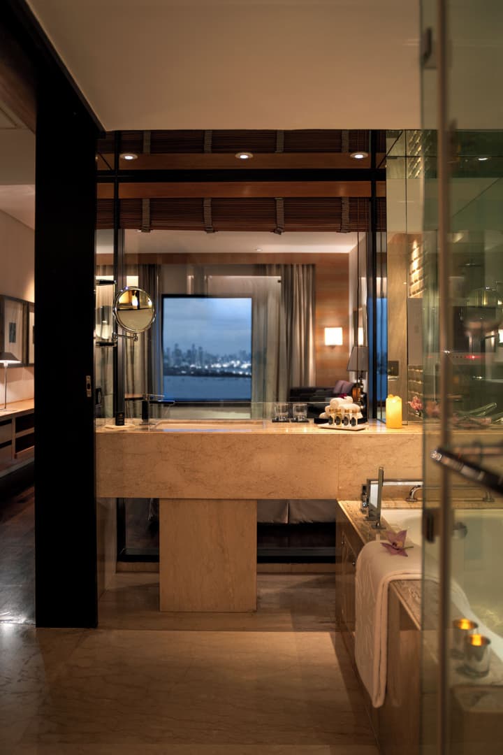 Taj Lands End