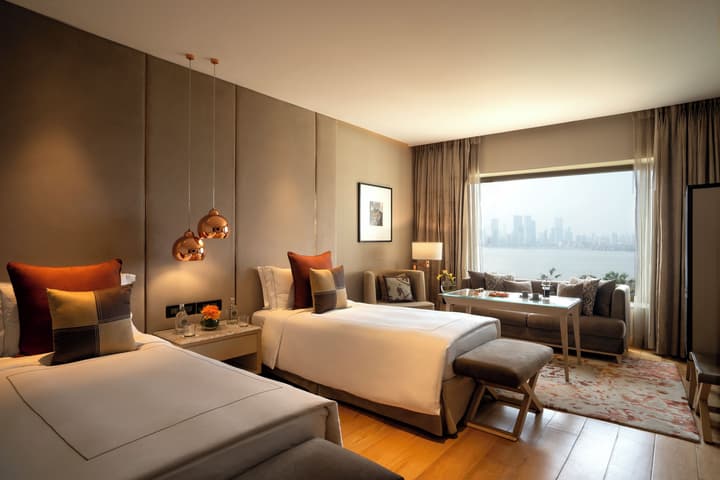 Taj Lands End