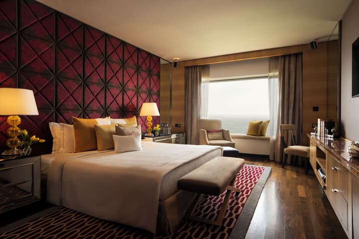 Taj Lands End