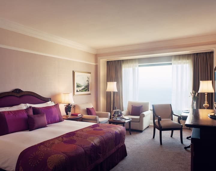 Taj Lands End