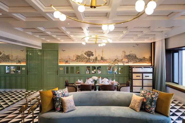 Taj Lands End