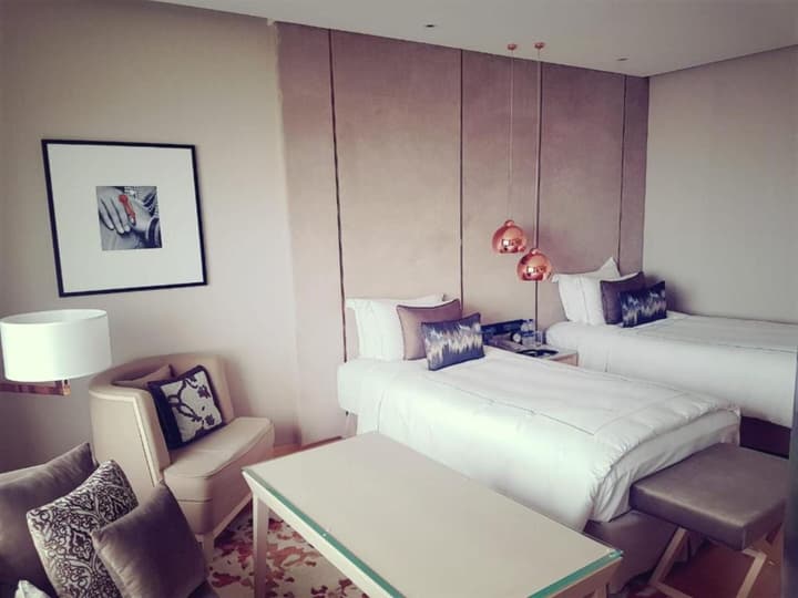 Taj Lands End