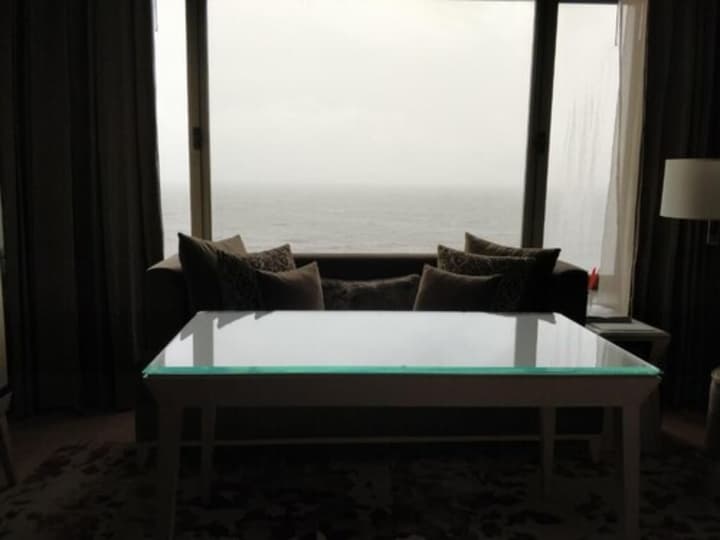 Taj Lands End