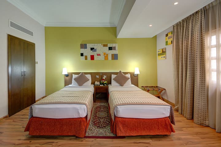 Ascot Hotel