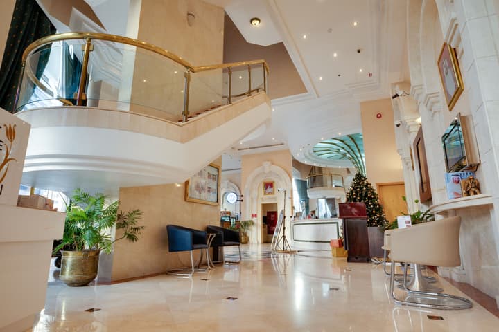 Grand Continental Hotel