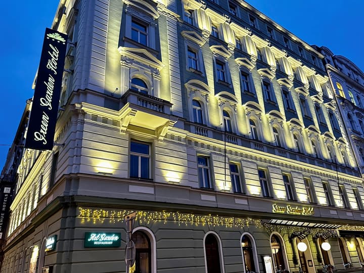 Green Garden Hotel