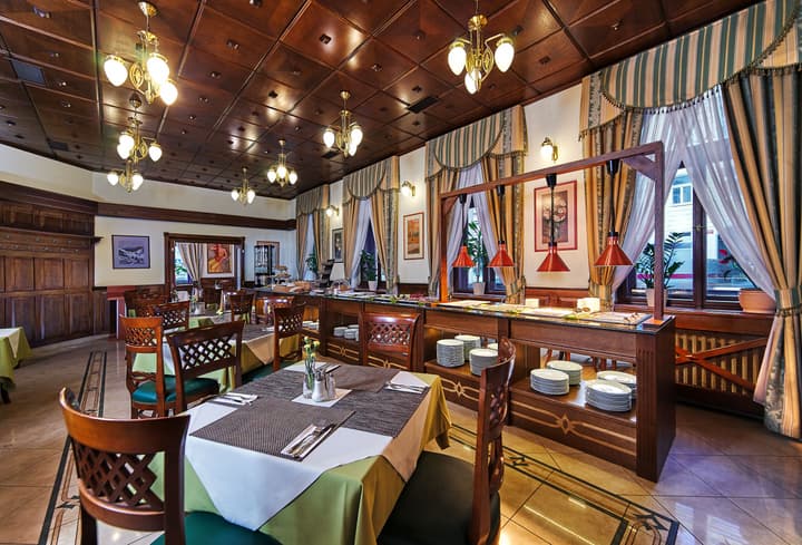 Green Garden Hotel
