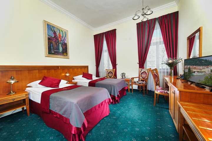 Green Garden Hotel
