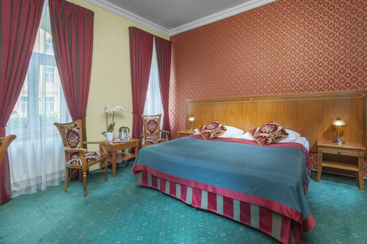 Green Garden Hotel