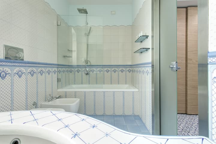 Lloyd's Baia Hotel