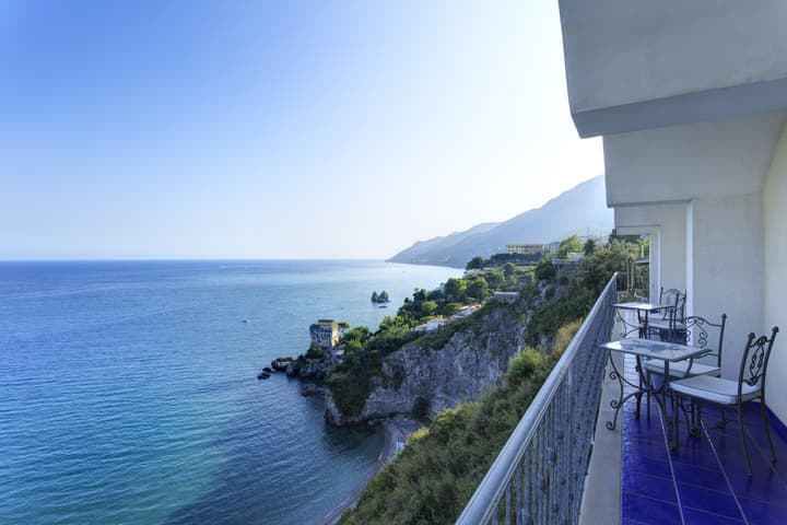 Lloyd's Baia Hotel