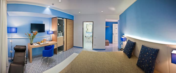 Lloyd's Baia Hotel