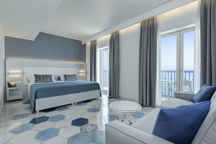 Lloyd's Baia Hotel