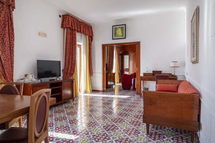 Lloyd's Baia Hotel