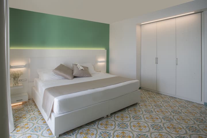 Lloyd's Baia Hotel