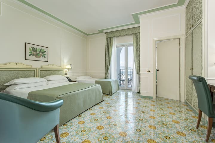 Lloyd's Baia Hotel