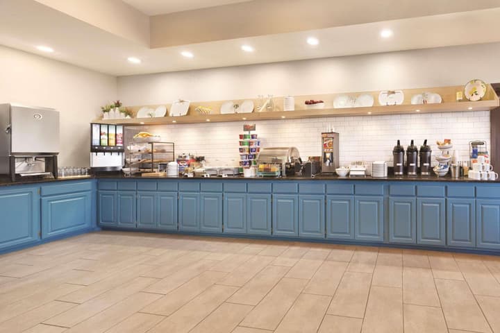 Country Inn & Suites by Radisson, Billings, MT