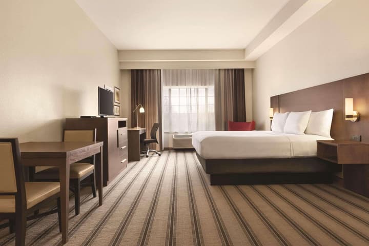 Country Inn & Suites by Radisson, Billings, MT