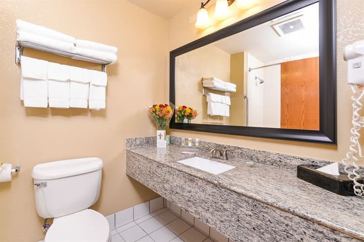 Country Inn & Suites by Radisson, Billings, MT