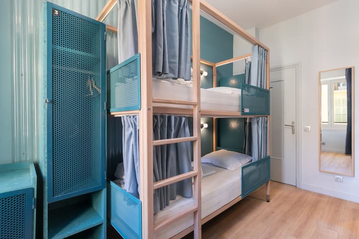 Hostel Ozz Nice