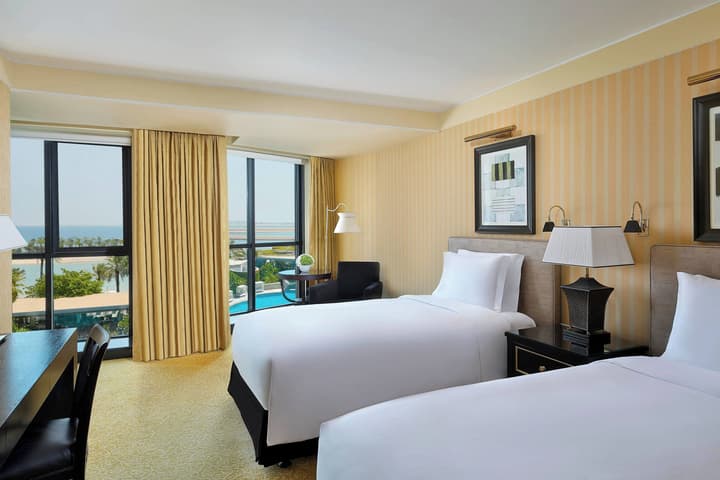 The Ritz-Carlton, Bahrain