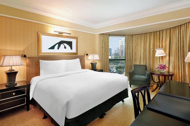 The Ritz-Carlton, Bahrain