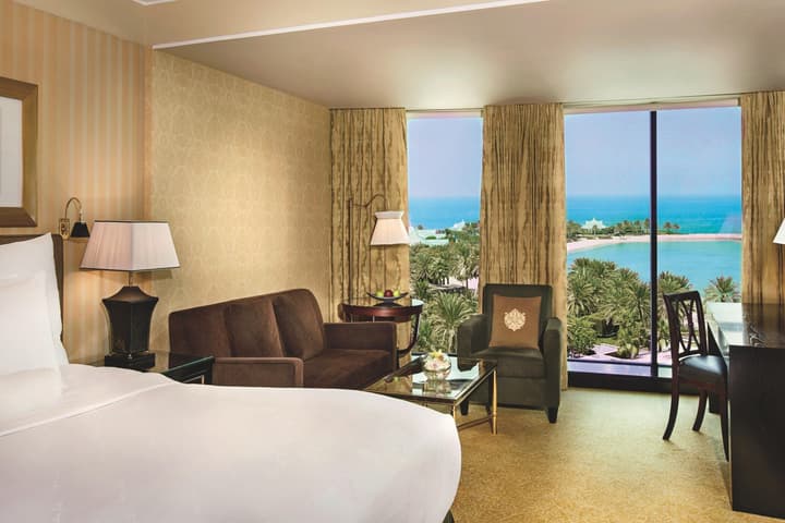 The Ritz-Carlton, Bahrain