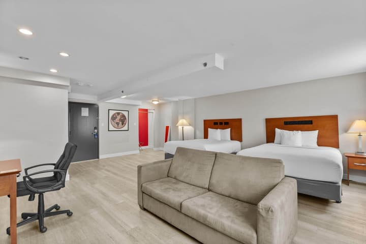 Ramada Plaza by Wyndham Montreal