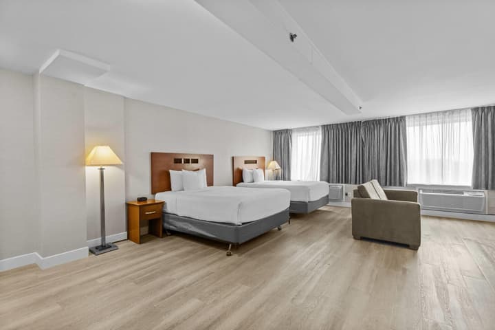 Ramada Plaza by Wyndham Montreal