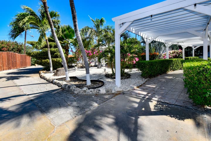Aruba Blue Village