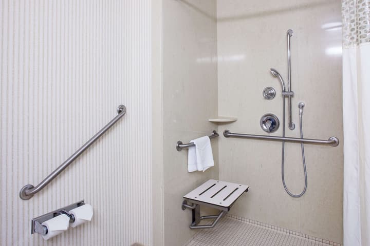 Hampton Inn & Suites by Hilton Toronto Airport
