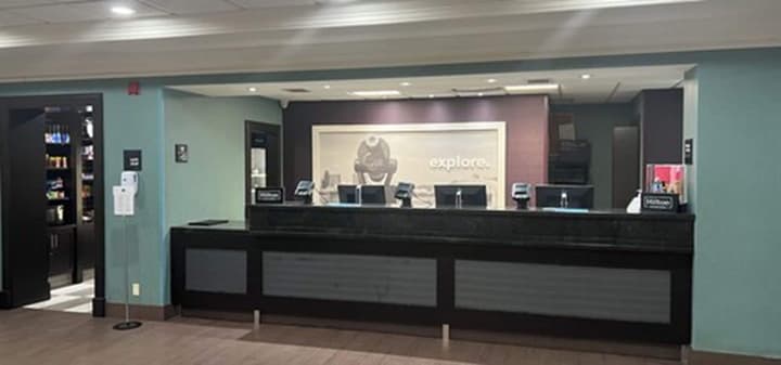 Hampton Inn & Suites by Hilton Toronto Airport