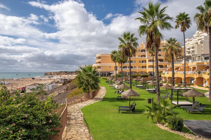 AP Oriental Beach - Adults Friendly