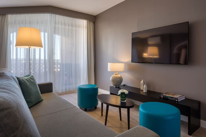 AP Oriental Beach - Adults Friendly