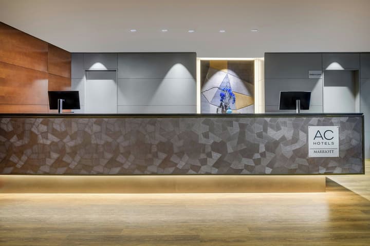 AC Hotel León San Antonio by Marriott