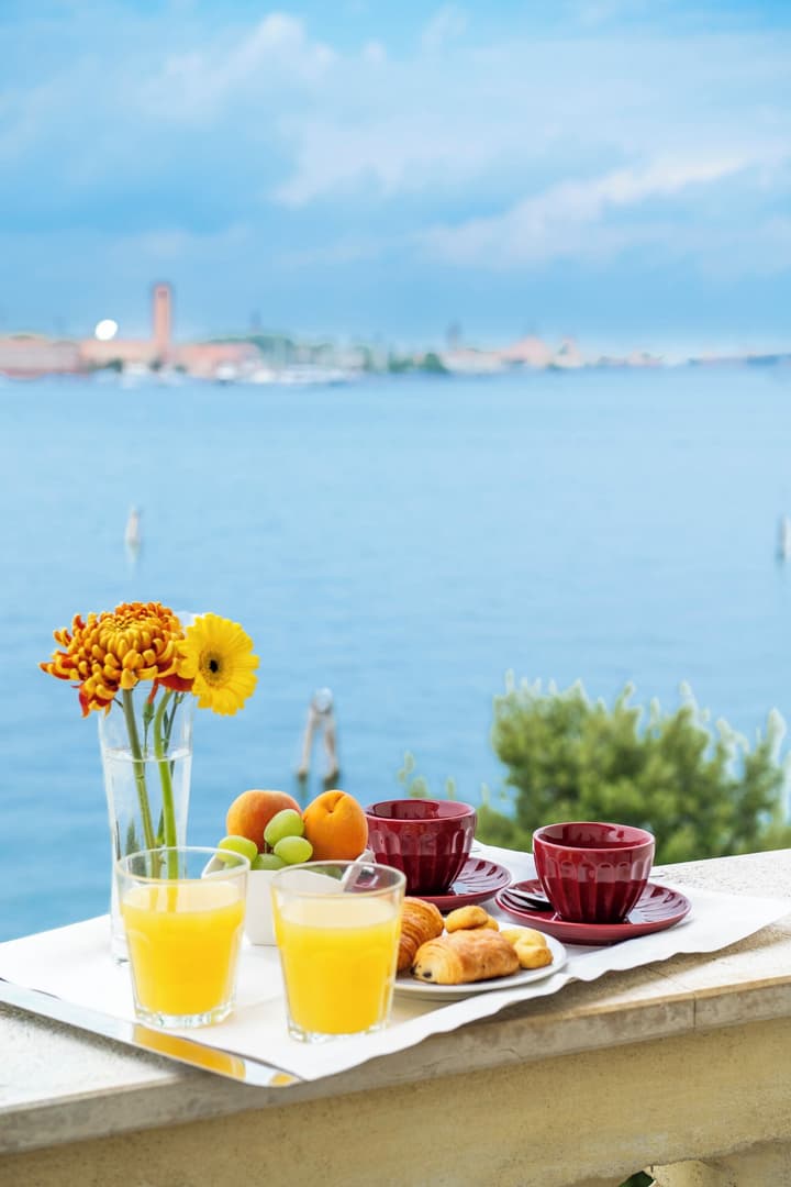 Russo Palace Hotel