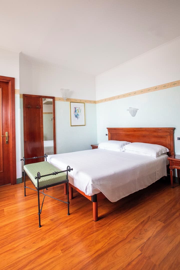 Russo Palace Hotel