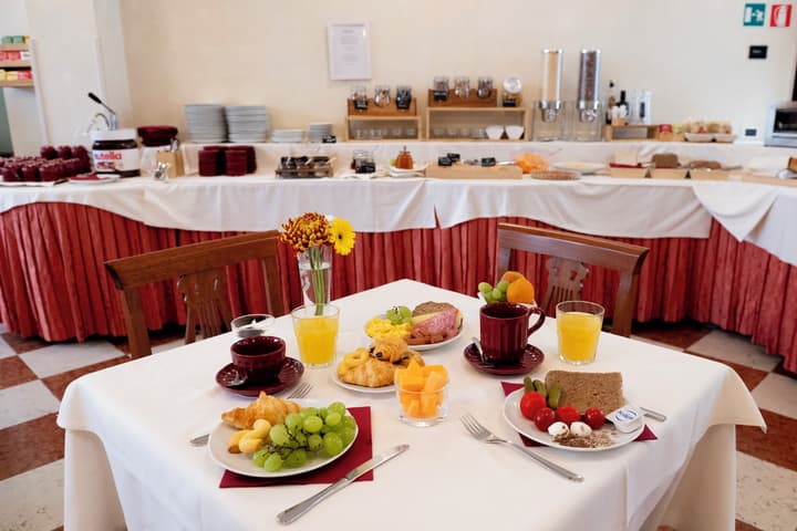 Russo Palace Hotel