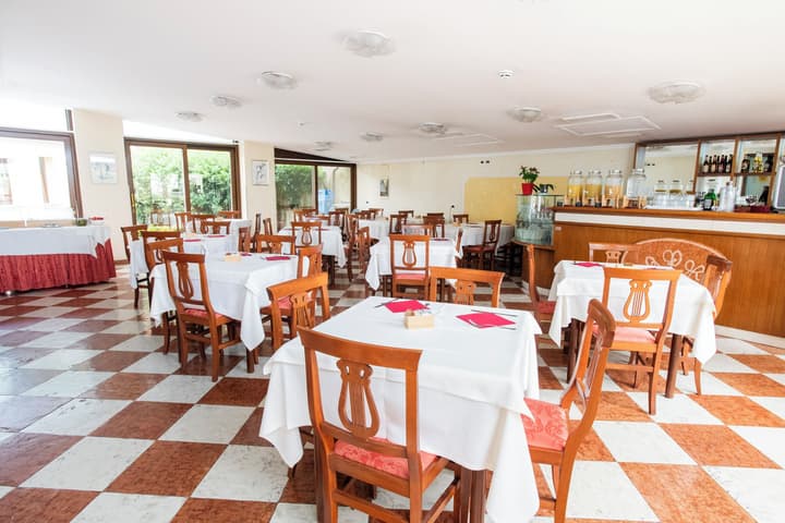 Russo Palace Hotel