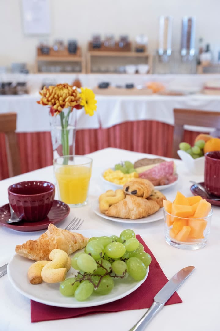 Russo Palace Hotel
