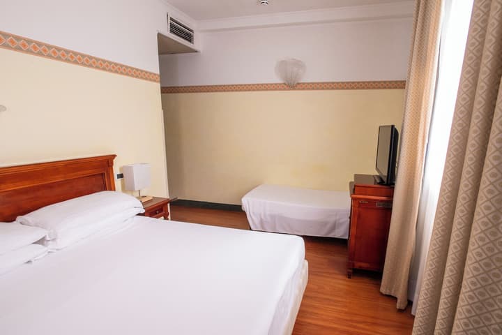 Russo Palace Hotel