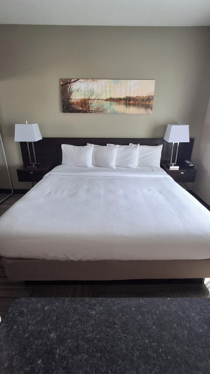 Island Suites