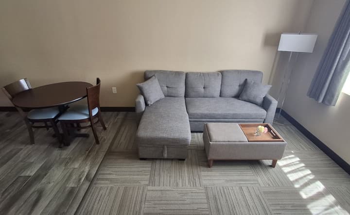 Island Suites