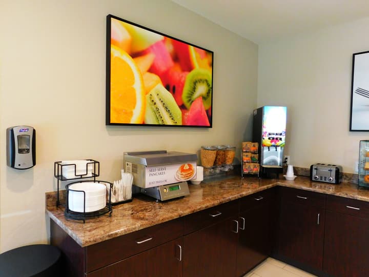 Island Suites