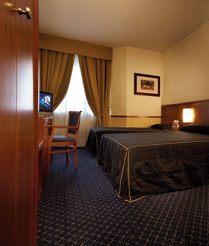 Pacific Hotel Fortino
