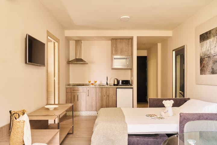 Ona Marbella Inn